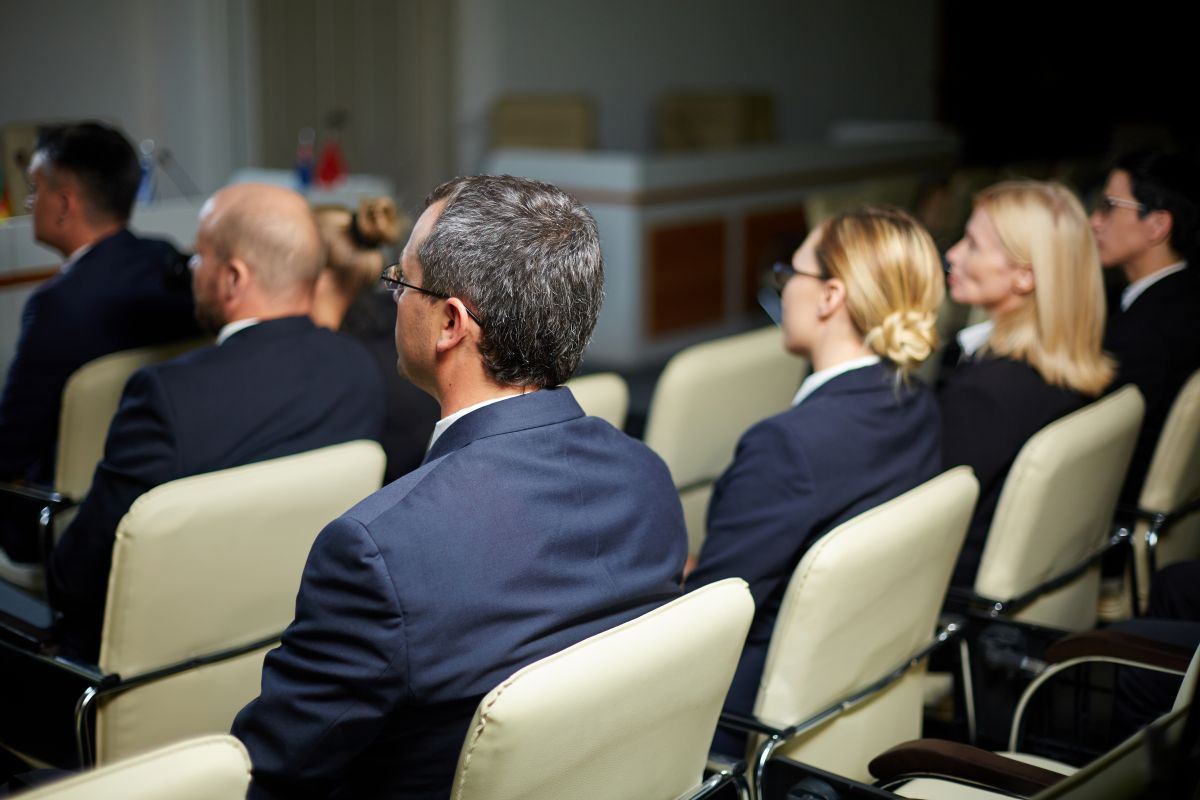 Intelligent verdict modeling platform creates over 1000 courtroom outcome projections with diverse virtual juror panels